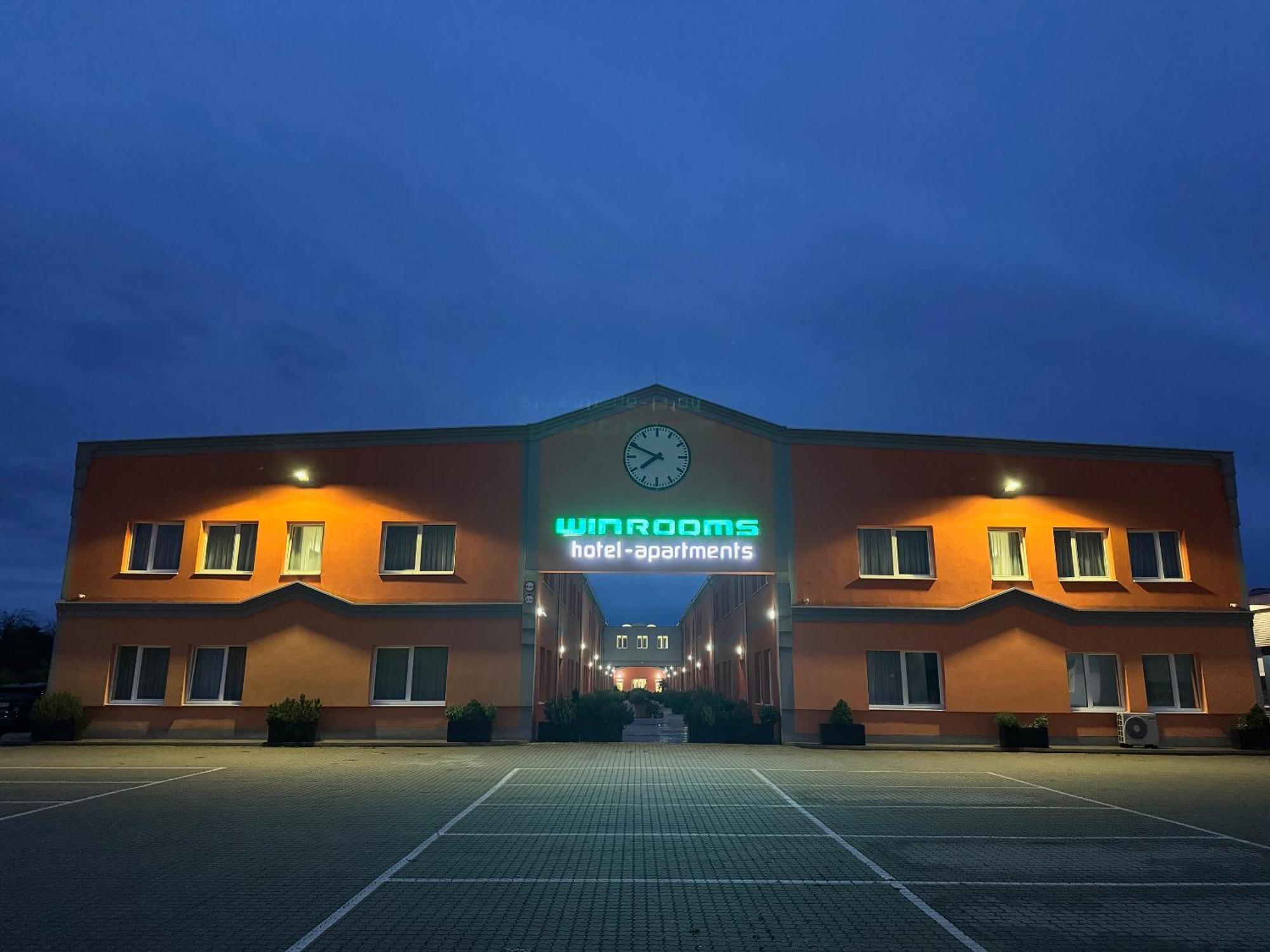 Winrooms "Hotel&Appartement" Wiener Neustadt Eksteriør bilde