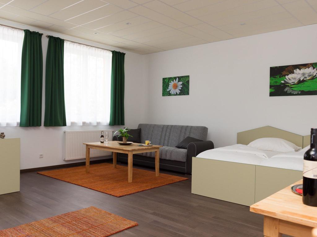 Winrooms "Hotel&Appartement" Wiener Neustadt Eksteriør bilde